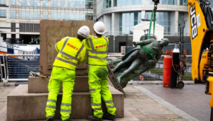 Robert Milligan statue removed on 9 June 2020 © David Parry Museum of London