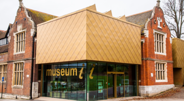 Maidstone Museum (CC BY-SA 4.0 Helmuc)
